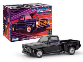 Chevrolet  - Squarebody  1976  - 1:24 - Revell - Germany - 14552 - revell14552 | The Diecast Company