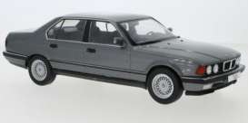 BMW  - 730i 1992 grey - 1:18 - MCG - 18161 - MCG18161 | The Diecast Company