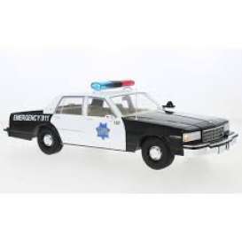 Chevrolet  - Caprice 1987 white/black - 1:18 - MCG - 18389 - MCG18389 | The Diecast Company