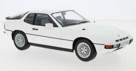 Porsche  - 924 Turbo 1979 white - 1:18 - MCG - 18194 - MCG18194 | The Diecast Company