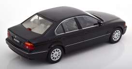 BMW  - 528i 1995 black - 1:18 - KK - Scale - 181053 - kkdc181053 | The Diecast Company