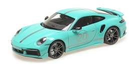 Porsche  - 911 (992) Turbo S 2021 green - 1:18 - Minichamps - 113069077 - mc113069077 | The Diecast Company
