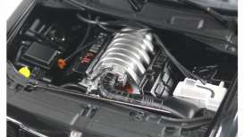 Dodge  - Challenger SRT8 2009 black/white - 1:18 - Acme Diecast - 1806025 - acme1806025 | The Diecast Company