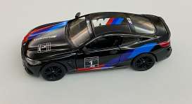 BMW  - M8 Competition Coupe 2023 black - 1:36 - Kinsmart - 5425WF - KT5425WFbk | The Diecast Company