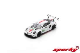 Porsche  - 911 RSR-19 2022 white/red - 1:64 - Spark - Y273 - spaY273 | The Diecast Company