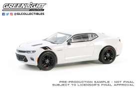 Chevrolet  - Camaro SS 2018 silver - 1:64 - GreenLight - 13350E - gl13350E | The Diecast Company