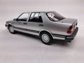 Saab  - 9000 CD Turbo 1990 silver metallic - 1:18 - Triple9 Collection - 1800440 - T9-1800440 | The Diecast Company