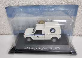 IES  - Gringa Furgon 1987 white/blue - 1:43 - Magazine Models - SER51 - magSER51 | The Diecast Company