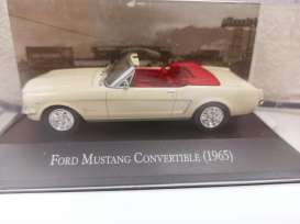 Ford  - Mustang Convertible 1965 cream - 1:43 - Magazine Models - Mustang - magMexMustang | The Diecast Company