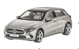 Mercedes Benz  - A-Class (W177) 2018 silver - 1:43 - Spark - B66960427 - spaB66960427 | The Diecast Company