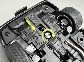 Toyota  - AE86 Corolla Levin 1985 red/black - 1:24 - SunStar - 51002 - sun51002 | The Diecast Company