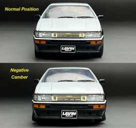 Toyota  - AE86 Corolla Levin 1985 red/black - 1:24 - SunStar - 51002 - sun51002 | The Diecast Company