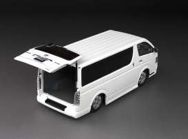 Toyota  - Hiace H2000 SuperGL white - 1:24 - SunStar - 51011 - sun51011 | The Diecast Company