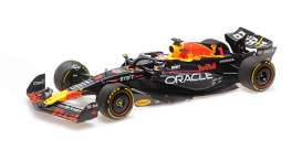 Oracle Red Bull Racing  - RB19 2023 blue/yellow/red - 1:18 - Minichamps - 10230701 - mc110230701 | The Diecast Company