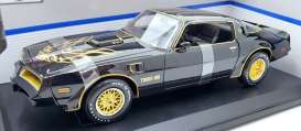 Pontiac  - Firebird  1978 black/gold - 1:18 - Maisto - 31464 - mai31464 | The Diecast Company