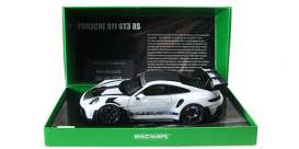 Porsche  - 911 2022 grey/black/blue - 1:18 - Minichamps - 110062021 - mc110062021 | The Diecast Company