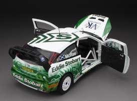Ford  - Focus RS WRC #1 2005 white/green - 1:18 - SunStar - 3912 - sun3912 | The Diecast Company