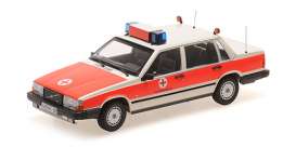 Volvo  - 740 GL 1986 white/orange - 1:18 - Minichamps - 155171790 - mc155171790 | The Diecast Company