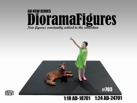 Figures  - #703 Kid & Dog Figure set 2024 green/yellow - 1:18 - American Diorama - 18703 - AD18703 | The Diecast Company