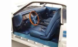 Dodge  - Challenger R/T 1971 white/blue - 1:18 - Acme Diecast - 1806027 - acme1806027 | The Diecast Company