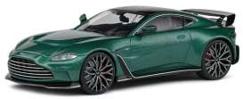 Aston Martin  - Vantage 2023 green - 1:43 - Solido - 4314101 - soli4314101 | The Diecast Company