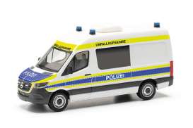 Mercedes Benz  - Sprinter 18 blue/yellow/white - 1:87 - Herpa - H097758 - herpa097758 | The Diecast Company