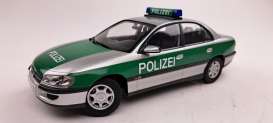 Opel  - Omega B 1996 silver/blue - 1:18 - Triple9 Collection - 1800435 - T9-1800435 | The Diecast Company