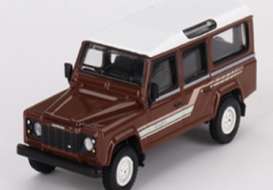 Land Rover  - Defender 110 1985 brown - 1:64 - Mini GT - 00734-R - MGT00734Rhd | The Diecast Company