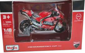   - RC16 2023 red/white - 1:18 - Maisto - 36392E - mai36392E | The Diecast Company