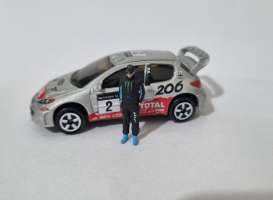Figures diorama - Ken Block black/blue - 1:64 - Cartrix - CTLE64004 - CTLE64004 | The Diecast Company
