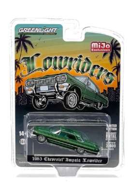Chevrolet  - Impala Lowrider 1963 green - 1:64 - GreenLight - 51552 - gl51552 | The Diecast Company