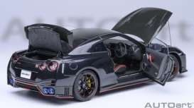 Nissan  - Skyline GT-R  2022 black - 1:18 - AutoArt - 77504 - autoart77504 | The Diecast Company