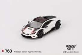 Lamborghini  - Huracan 2023 white/black/red - 1:64 - Mini GT - 00763-R - MGT00763rhd | The Diecast Company