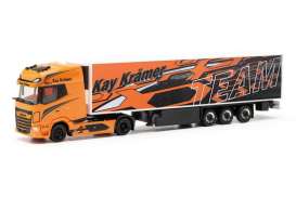 Daf  - XG orange/black - 1:87 - Herpa Trucks - H317634 - herpa317634 | The Diecast Company