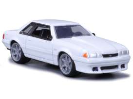 Ford  - Mustang LX 1988 white - 1:64 - Bburago - 59115w - bura59115w | The Diecast Company