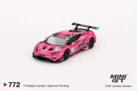 Lamborghini  - Huracan 2023 pink/black - 1:64 - Mini GT - 00772-L - MGT00772lhd | The Diecast Company