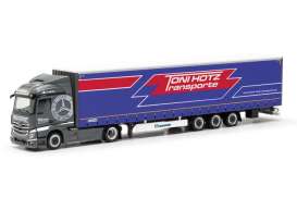 Mercedes Benz  - Actros S blue/red - 1:87 - Herpa Trucks - H317573 - herpa317573 | The Diecast Company