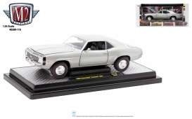 Chevrolet  - Camaro Z28 1969 silver - 1:24 - M2 Machines - 40300-116A - M2-40300-116A | The Diecast Company