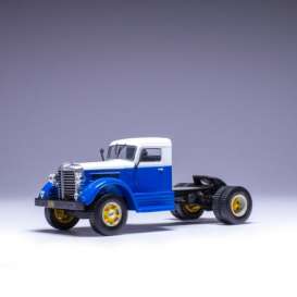   - Federal 45 M 1946 blue/white - 1:43 - IXO Models - tr205 - ixtr205 | The Diecast Company