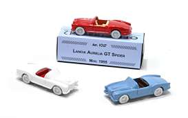 Lancia  - Aurelia Blue - 1:76 - Officina 942 - 1027B - Off1027B | The Diecast Company