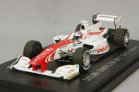   - M40T 2014 white/red - 1:43 - Ebbro - 45131 - ebb45131 | The Diecast Company
