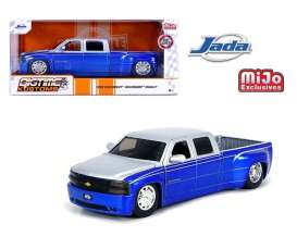 Chevrolet  - Silverado 1999 blue - 1:24 - Jada Toys - 34783 - jada34783 | The Diecast Company
