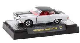 Chevrolet  - Chevelle SS 396 1970 silver/black - 1:64 - M2 Machines - 32600R77-1970 - M2-32600R77-1970 | The Diecast Company