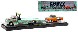 Chevrolet  - C60 Truck +  Apache Stepside green/orange - 1:64 - M2 Machines - 36000-76-Chevrolet - m2-36000-76-Chevrolet | The Diecast Company