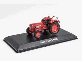 Fahr  - D132 1960 red - 1:43 - Magazine Models - AFTRA068A - MagTractorD132Re | The Diecast Company