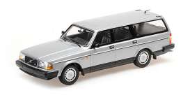 Volvo  - 240 GL Break 1986 silver - 1:18 - Minichamps - 155171416 - mc155171416 | The Diecast Company