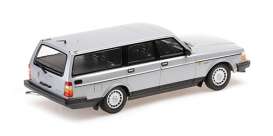 Volvo  - 240 GL Break 1986 silver - 1:18 - Minichamps - 155171416 - mc155171416 | The Diecast Company