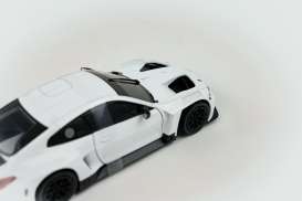 BMW  - M4 GT3 white - 1:24 - Motor Max - 79390w - mmax79390w | The Diecast Company