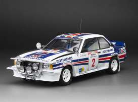 Opel  - Ascona 400 1983 white/blue/yellow - 1:18 - SunStar - 5453 - sun5453 | The Diecast Company
