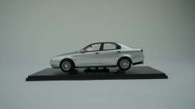 Alfa Romeo  - 166 1999 silver metallic - 1:18 - Triple9 Collection - 1800503 - T9-1800503 | The Diecast Company